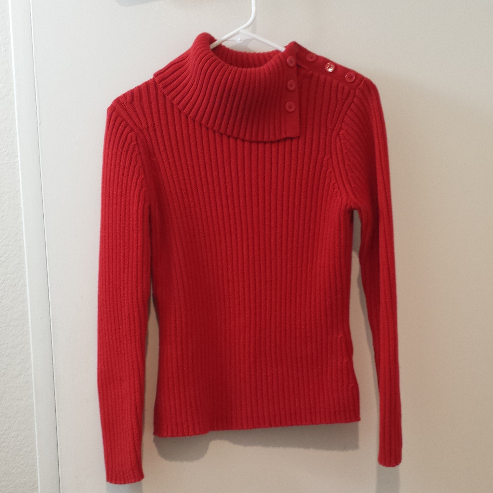St Johns pull-over sweater size M